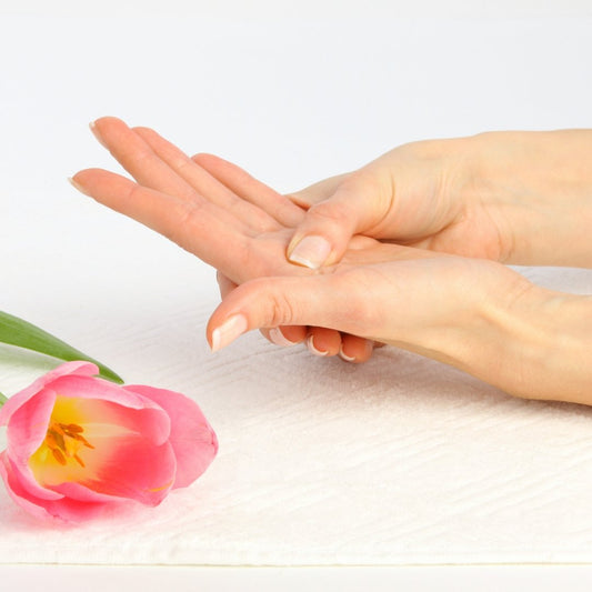 Hilfe, ich war im Nagelstudio und meine Finger jucken! - Doriana Cosmetics GmbH