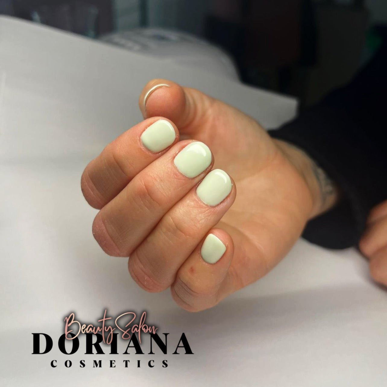 AUFFÜLLEN mit Design (Farbe / French / Ombré) der Dauerhaften Nagelmodellage mit Gel / Acryl / Polygel - Doriana Cosmetics GmbH