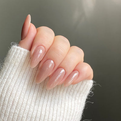 AUFFÜLLEN (Naturnagelverstärkung) mit Farbigem Aufbauton der Dauerhaften Nagelmodellage mit Gel / Acryl / Polygel - Doriana Cosmetics GmbH