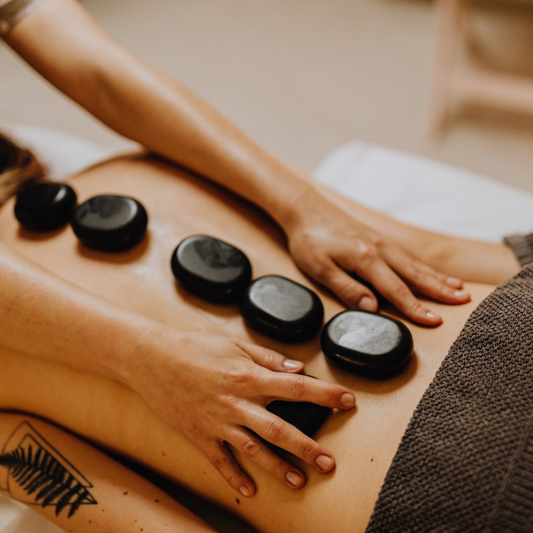 HOT STONE - MASSAGE (POS) - Doriana Cosmetics GmbH