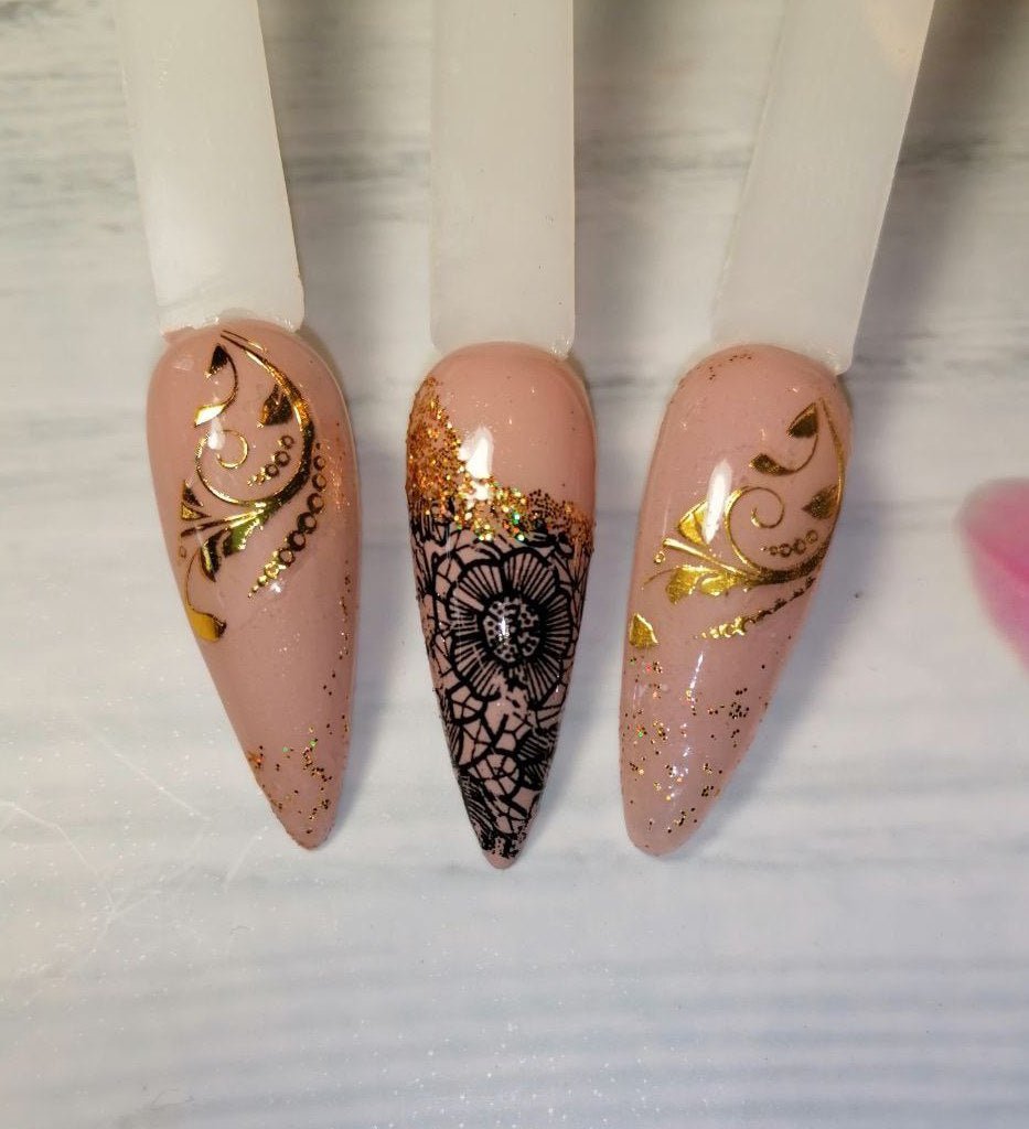 Gold Muster Sticker - Doriana Cosmetics GmbH