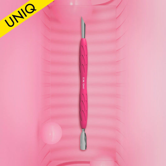 Maniküreschieber mit Silikongriff „Gummy“ UNIQ 10 TYP 2 (schmaler abgerundeter Schieber + schräger Schieber) - Doriana Cosmetics GmbH
